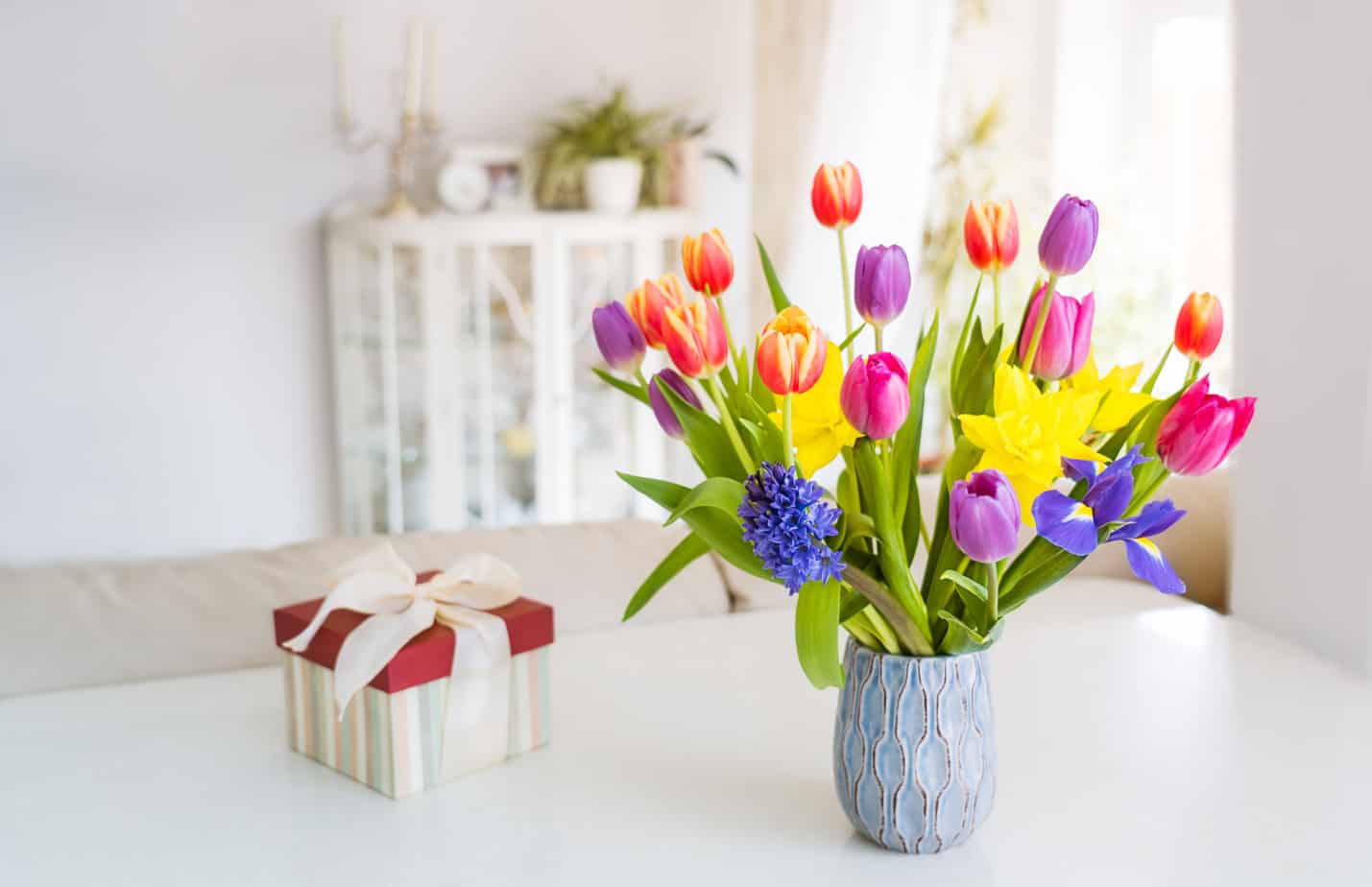 flower gifts on easter